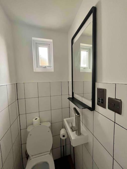 Studio In The Heart Of Лондон Экстерьер фото